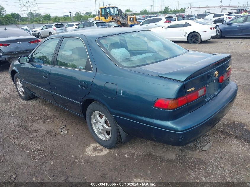 1998 Toyota Camry Le VIN: 4T1BG22K8WU198077 Lot: 39418666