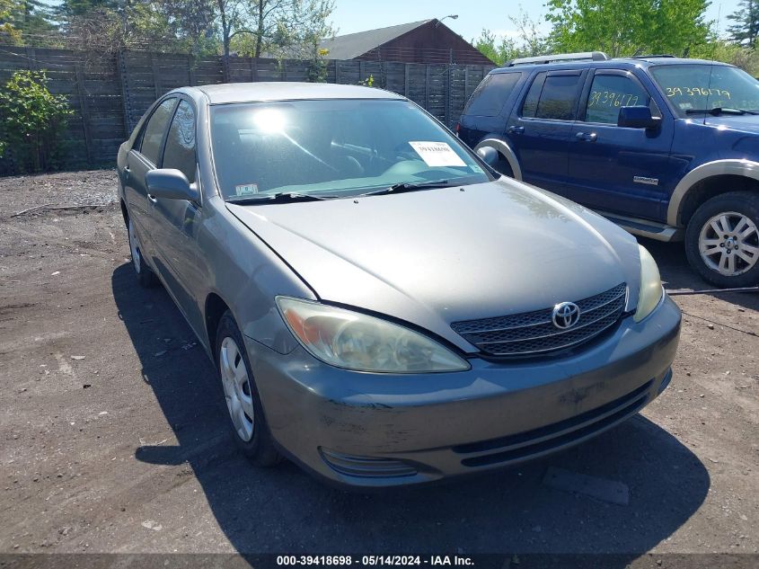 2004 Toyota Camry Le VIN: 4T1BE30K94U842830 Lot: 39418698