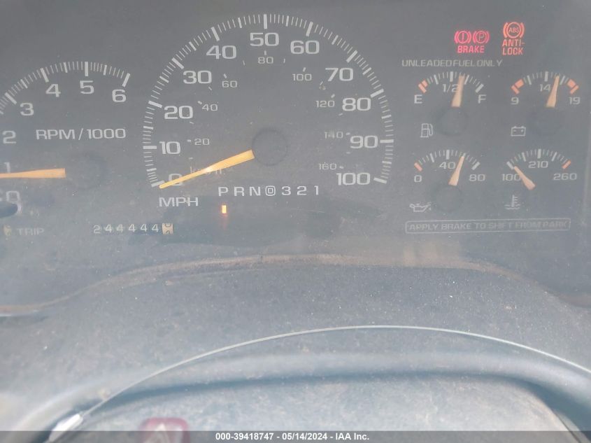 1999 GMC Yukon Sle VIN: 1GKEC13R0XJ746115 Lot: 39418747