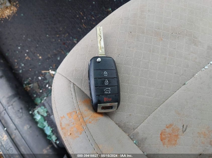 2019 Kia Sorento 2.4L Lx VIN: 5XYPG4A34KG447941 Lot: 39418827