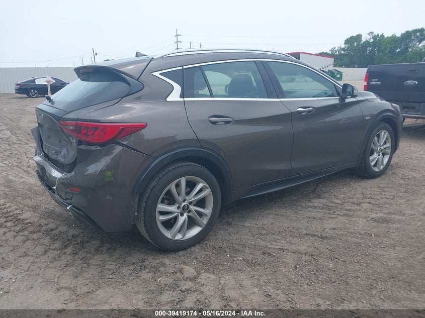 2018 Infiniti Qx30 Premium VIN: SJKCH5CP2JA043453 Lot: 39419174
