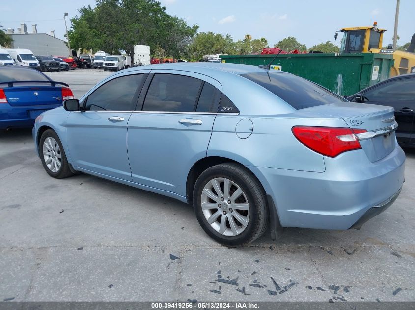 2013 Chrysler 200 Limited VIN: 1C3CCBCG0DN755056 Lot: 39419256