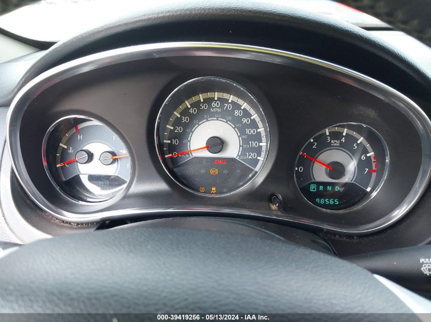 2013 Chrysler 200 Limited VIN: 1C3CCBCG0DN755056 Lot: 39419256