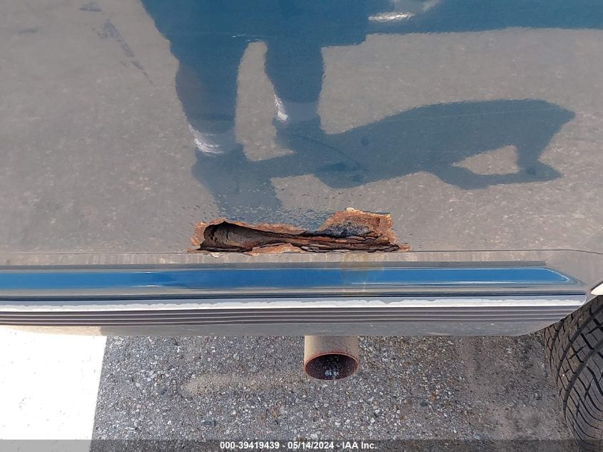 1995 Chevrolet Suburban C1500 VIN: 1GNEC16K1SJ442138 Lot: 39419439