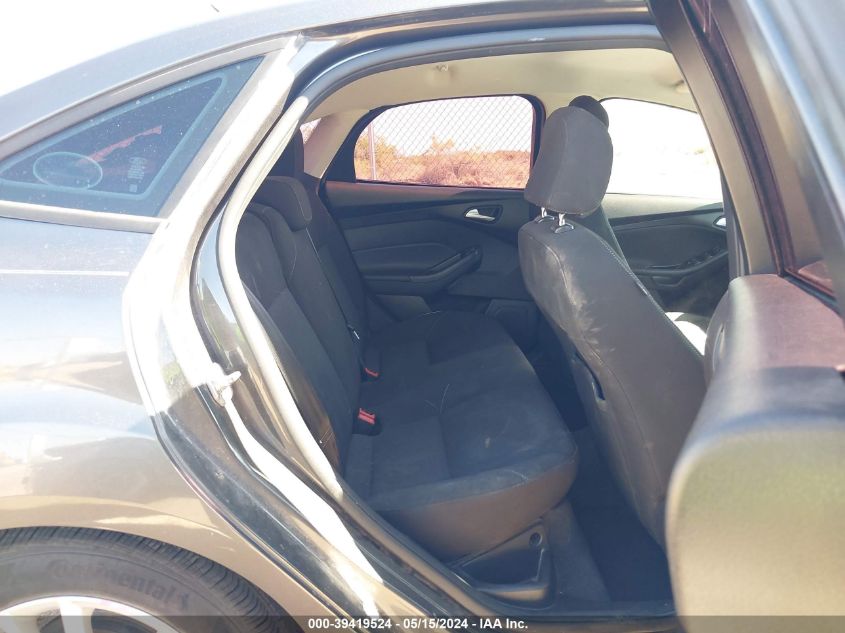 2015 Ford Focus Se VIN: 1FADP3F21FL204116 Lot: 39419524