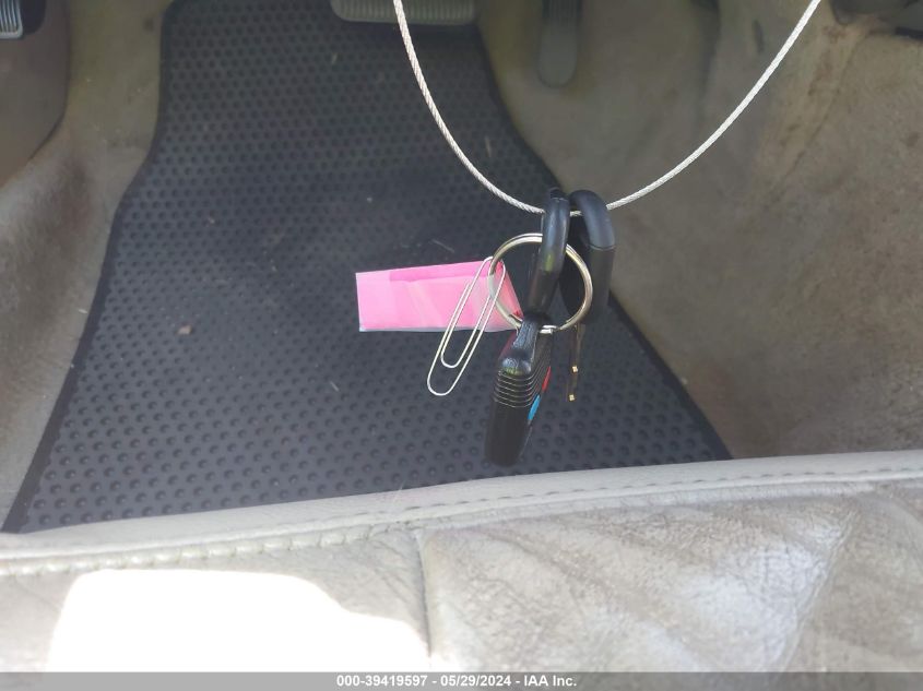 2010 Mercury Grand Marquis Ls (Fleet Only) VIN: 2MEBM7FV3AX631769 Lot: 39419597