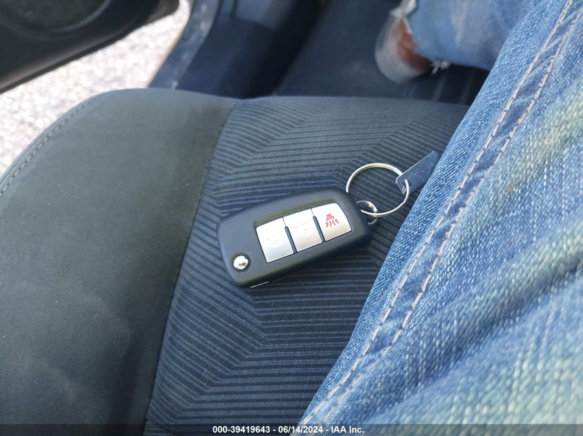 2015 Nissan Rogue S VIN: KNMAT2MV1FP502948 Lot: 39419643