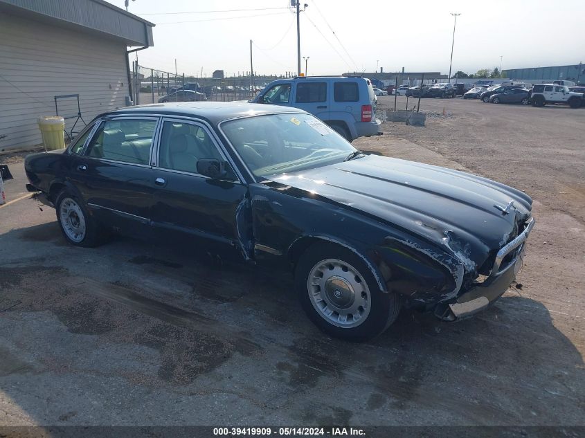 1998 Jaguar Xj8 VIN: SAJKX624XWC838598 Lot: 39419909