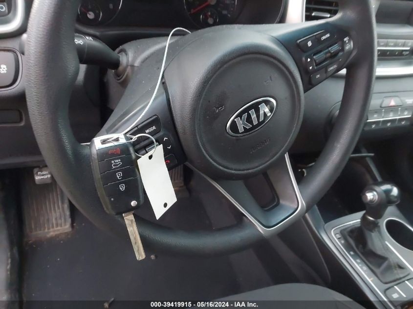 2017 Kia Sorento 2.4L L VIN: 5XYPG4A38HG221510 Lot: 39419915