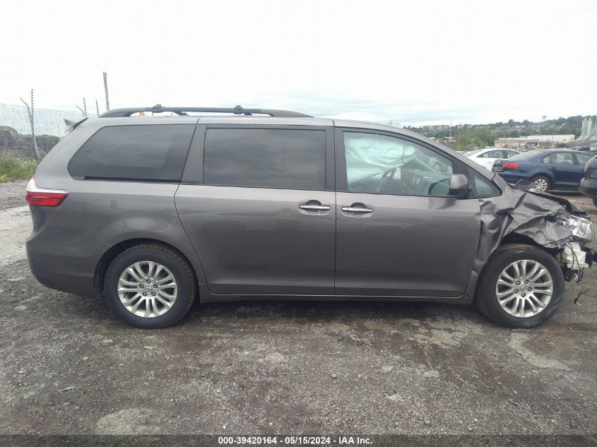 5TDYZ3DCXHS794609 2017 Toyota Sienna Xle 8 Passenger