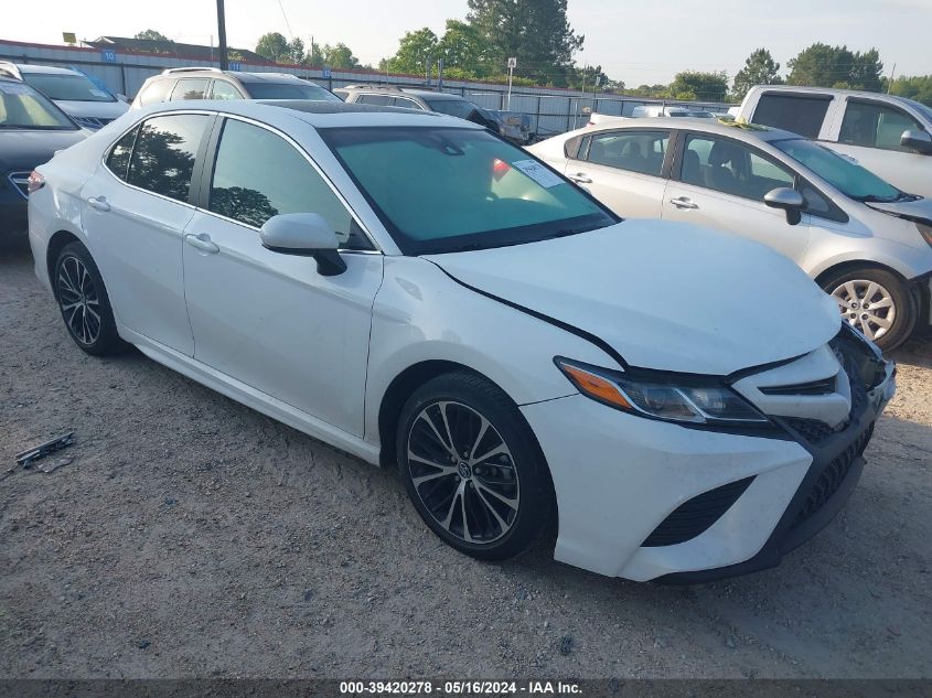 2018 Toyota Camry Se VIN: 4T1B11HK8JU102962 Lot: 39420278