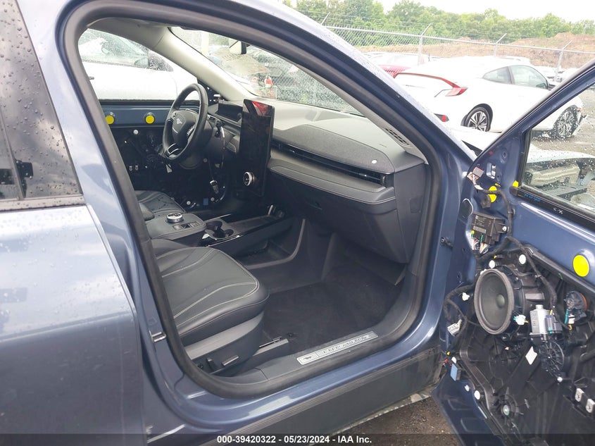 2021 Ford Mustang Mach-E Premium VIN: 3FMTK3SS5MMA24672 Lot: 39420322