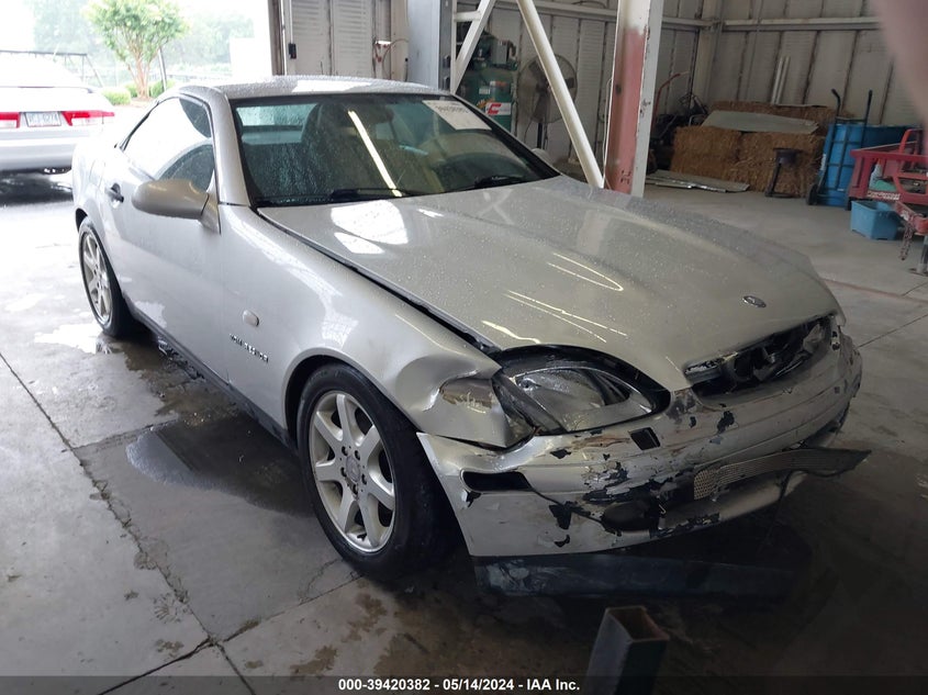 1998 Mercedes-Benz Slk 230 VIN: WDBKK47F3WF063053 Lot: 39420382