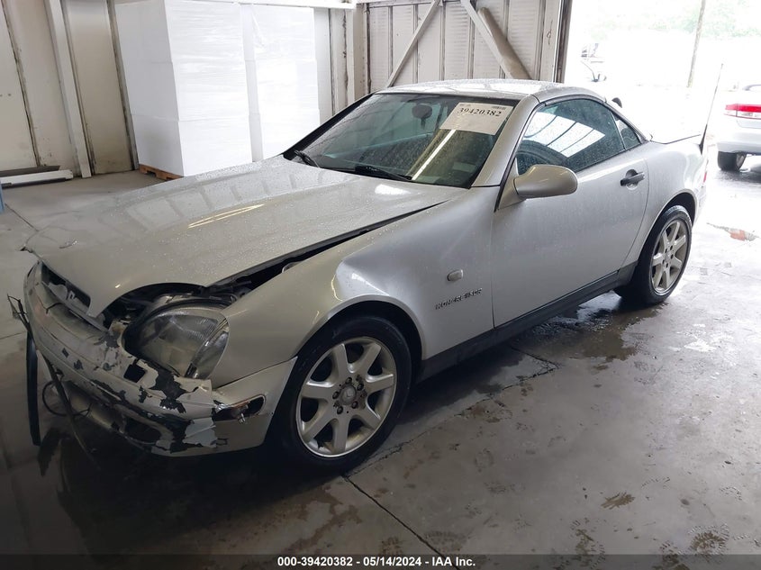 1998 Mercedes-Benz Slk 230 VIN: WDBKK47F3WF063053 Lot: 39420382