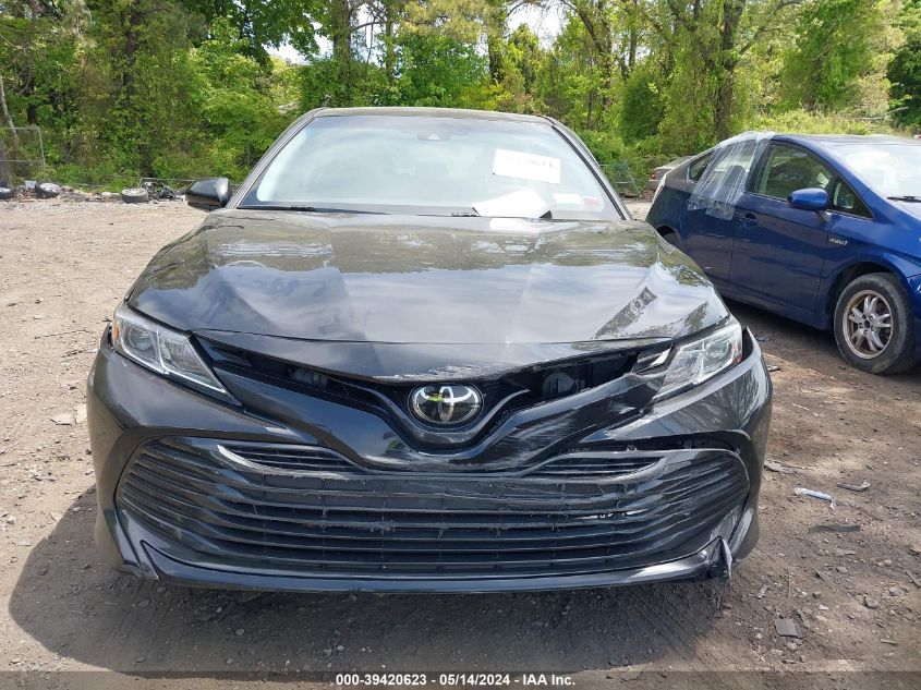 2018 Toyota Camry Le VIN: 4T1B11HK1JU084238 Lot: 39420623