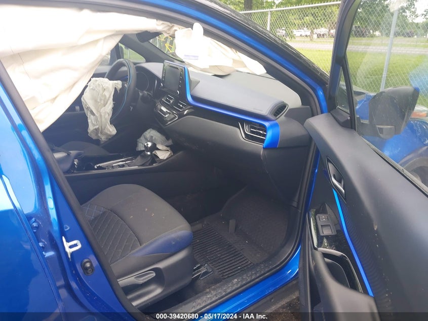 2020 Toyota C-Hr Xle/Le/Limited VIN: NMTKHMBX0LR112686 Lot: 39420680