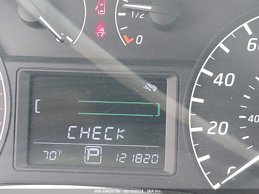 2017 Nissan Sentra S VIN: 3N1AB7APXHY370153 Lot: 39420706