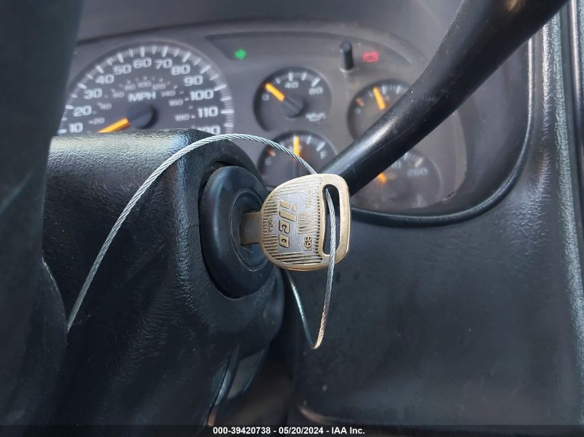 2004 GMC Sierra 1500 VIN: 1GTEC19V74Z303568 Lot: 39420738