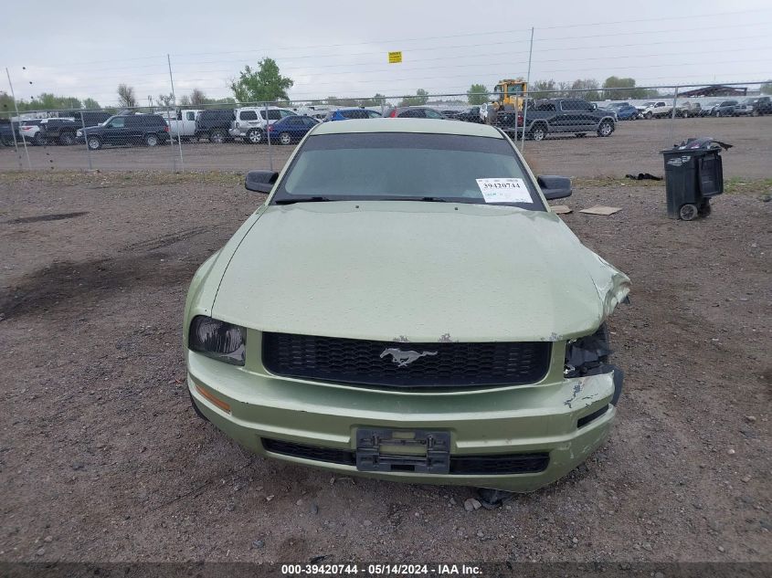 2005 Ford Mustang VIN: 1ZVFT80N055122201 Lot: 39420744