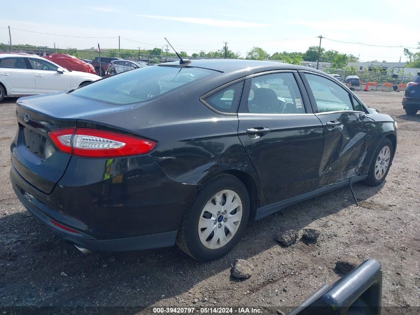 2013 Ford Fusion S VIN: 3FA6P0G74DR138242 Lot: 39420797