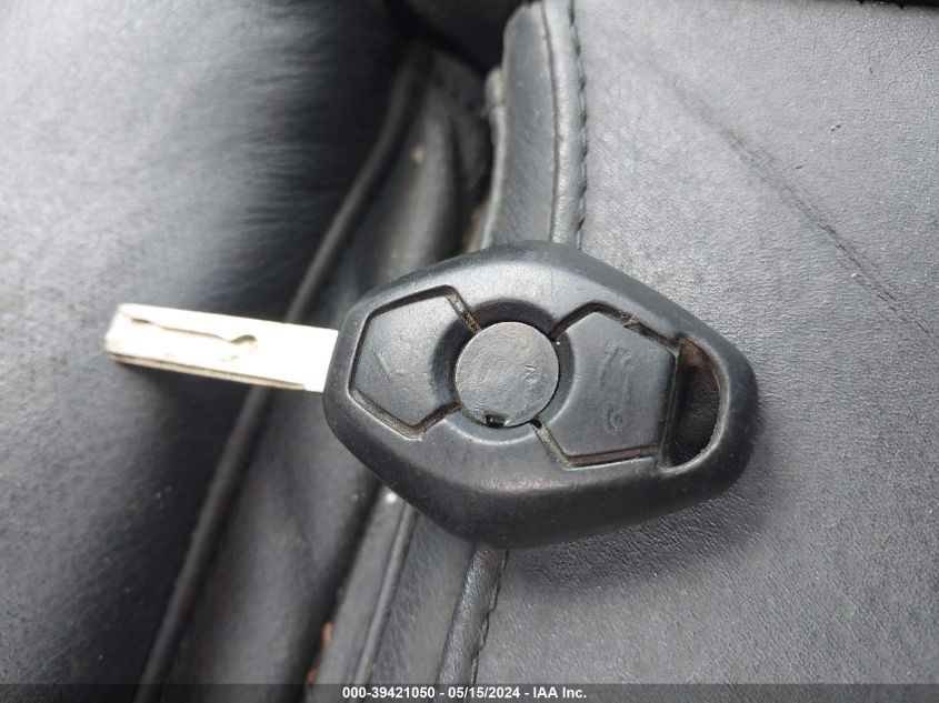 2004 BMW 330I VIN: WBAEV53474KM34832 Lot: 39421050