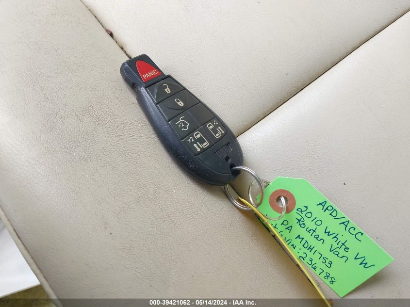 2010 Volkswagen Routan Se VIN: 2V4RW3D18AR236788 Lot: 39421062