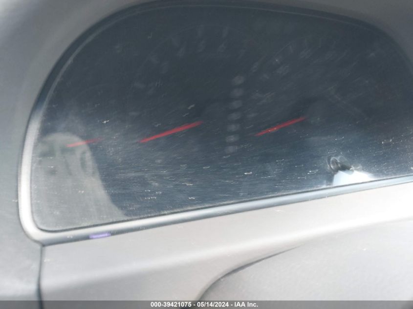 2005 Toyota Camry Le VIN: 4T1BE32K25U588019 Lot: 39421075