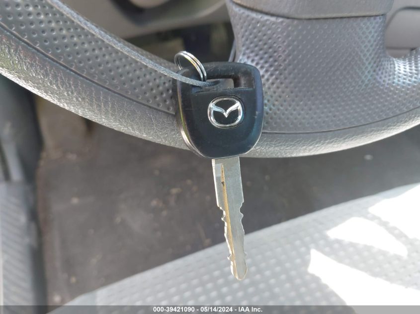 2004 Mazda Mpv Lx VIN: JM3LW28A640516123 Lot: 39421090