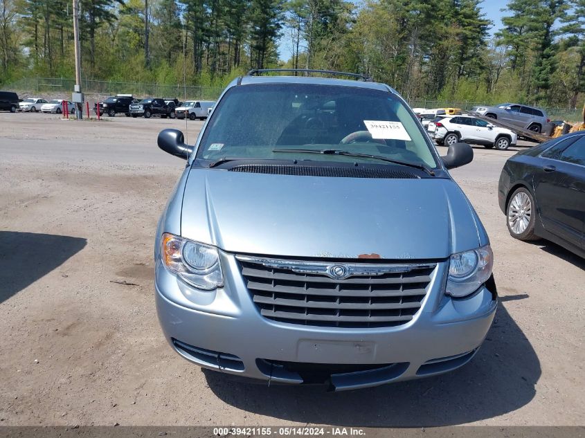 2005 Chrysler Town & Country Touring VIN: 2C4GP54L55R267515 Lot: 39421155