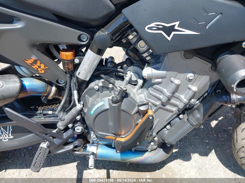 2020 Ktm 790 Duke VIN: VBKTU6401LM776728 Lot: 39421199