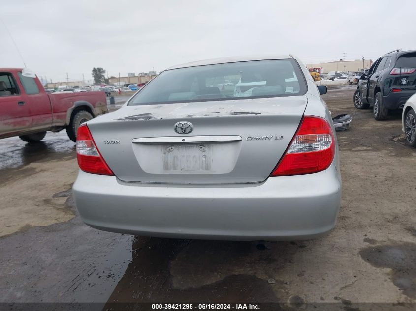 2004 Toyota Camry Le VIN: 4T1BE32K94U892088 Lot: 39421295