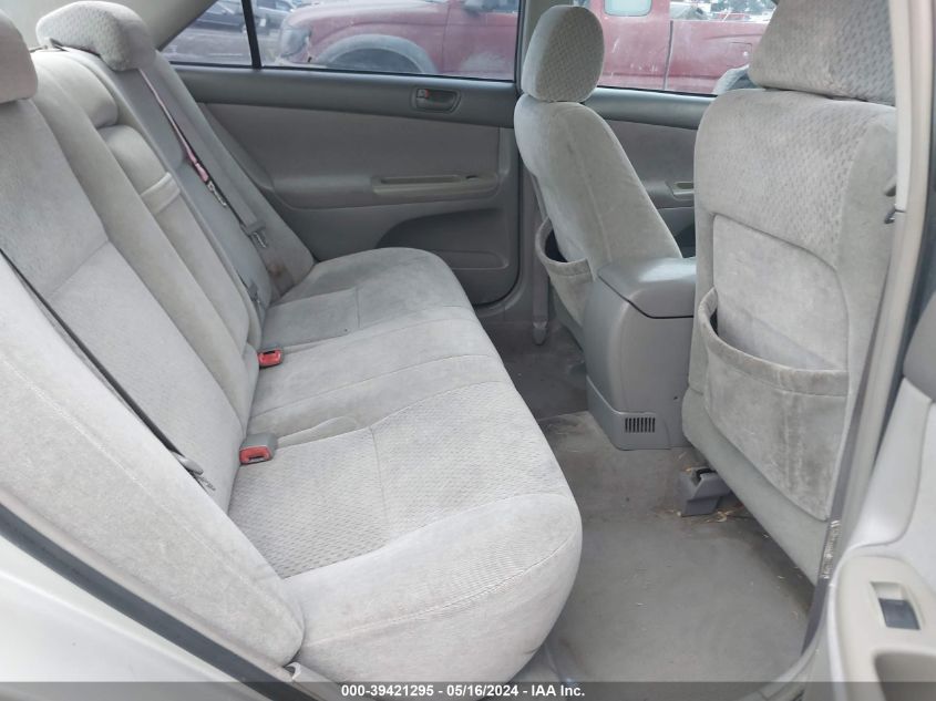 2004 Toyota Camry Le VIN: 4T1BE32K94U892088 Lot: 39421295