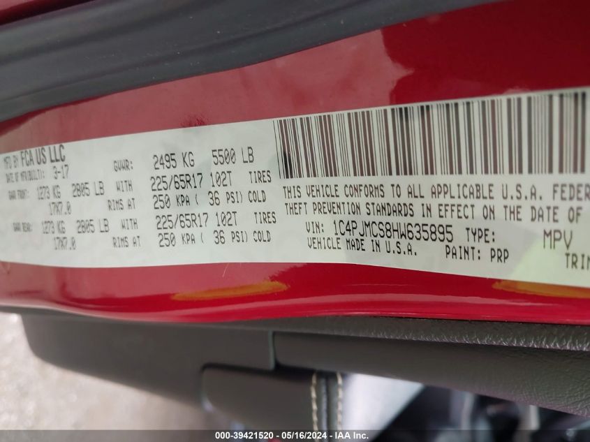 2017 Jeep Cherokee Latitude 4X4 VIN: 1C4PJMCS8HW635895 Lot: 39421520