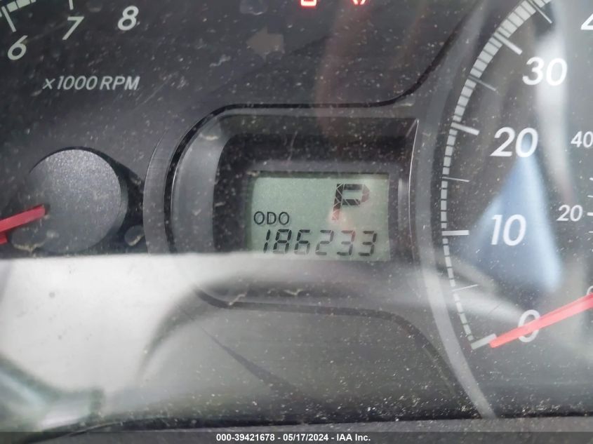 2011 Toyota Sienna Base V6 VIN: 5TDZK3DC8BS010539 Lot: 39421678