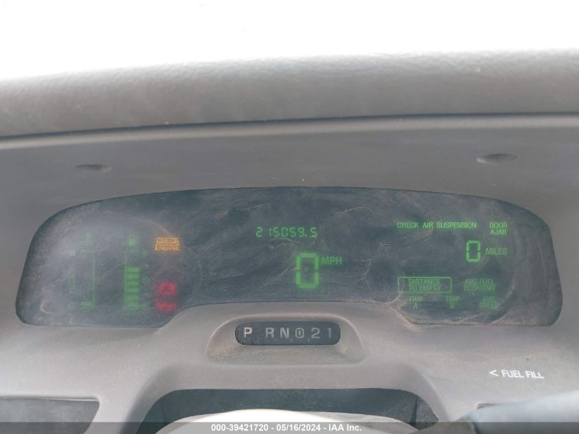 2000 Mercury Grand Marquis Ls VIN: 2MEFM75W4YX683403 Lot: 39421720