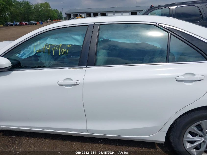 2016 Toyota Camry Le VIN: 4T4BF1FKXGR517557 Lot: 39421951