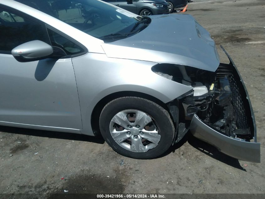 2017 KIA FORTE LX - 3KPFK4A76HE130438