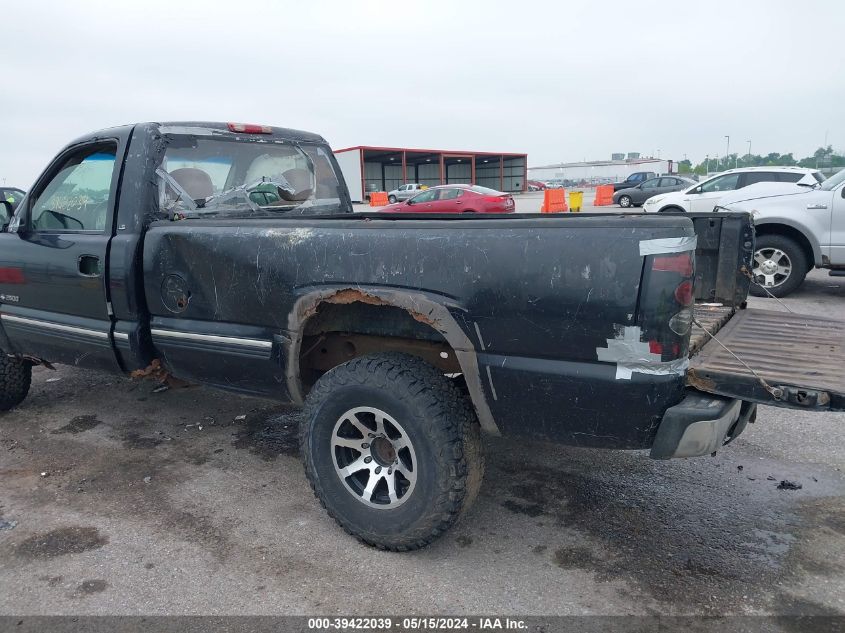 1999 Chevrolet Silverado C2500 VIN: 1GCFC24T5XE158364 Lot: 39422039