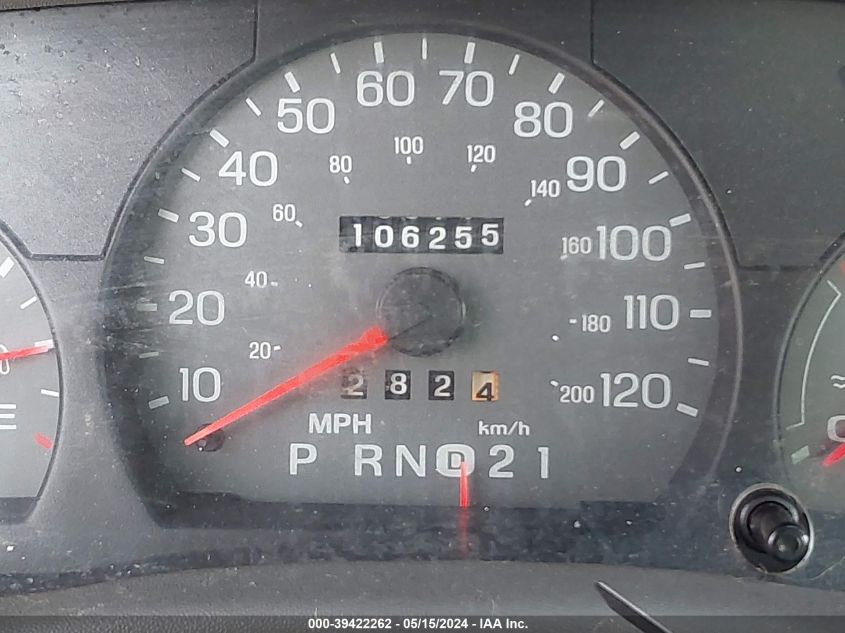 2000 Mercury Grand Marquis Gs VIN: 2MEFM74W7YX715553 Lot: 39422262