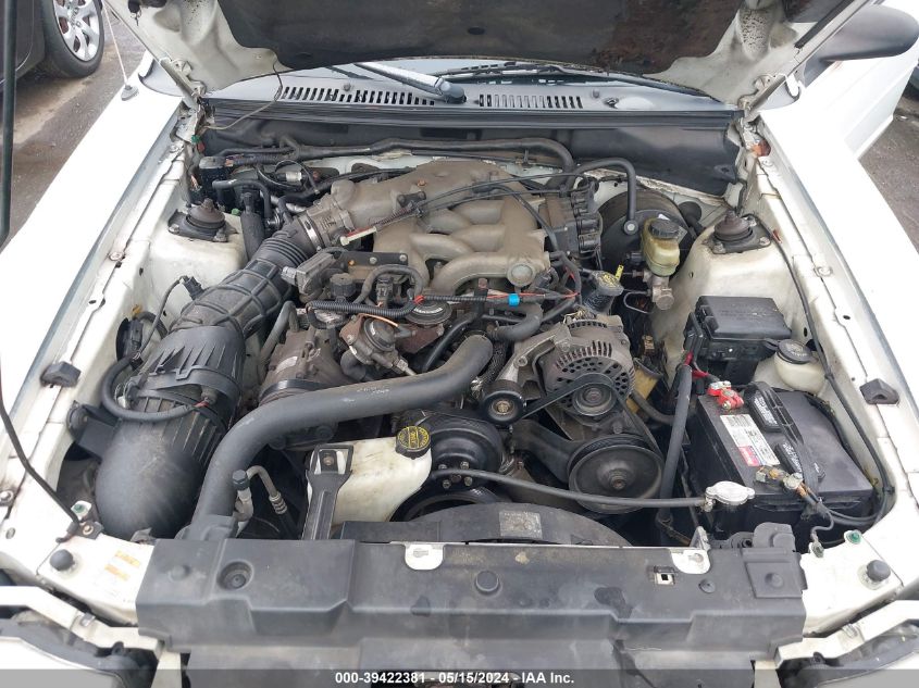 2000 Ford Mustang VIN: 1FAFP4046YF271160 Lot: 39422381