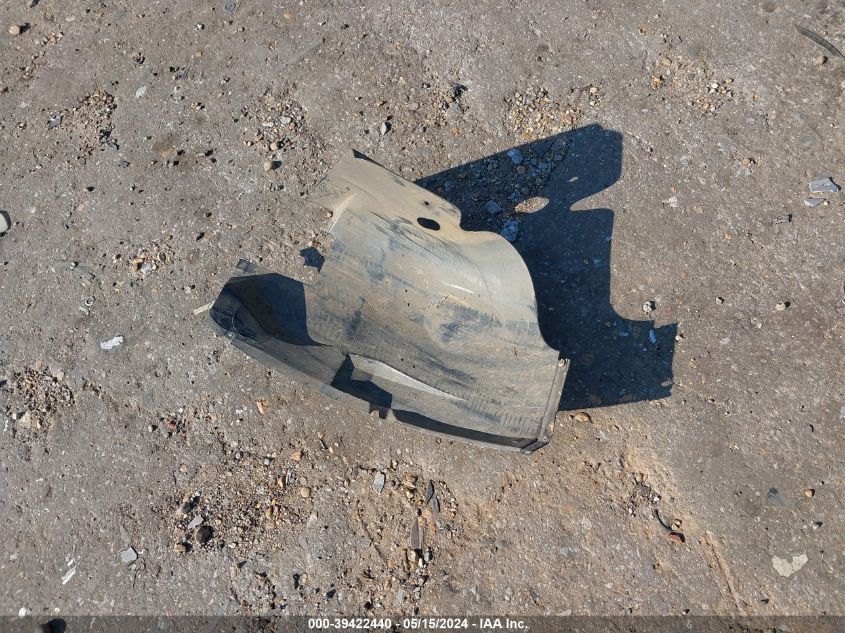 2000 Ford Taurus Ses VIN: 1FAFP55U7YA261717 Lot: 39422440