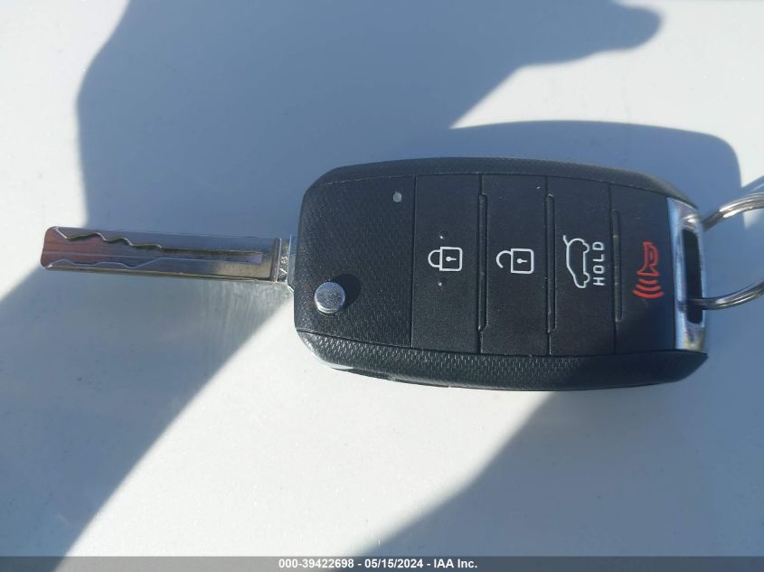 KNDJP3A52G7335161 2016 Kia Soul +