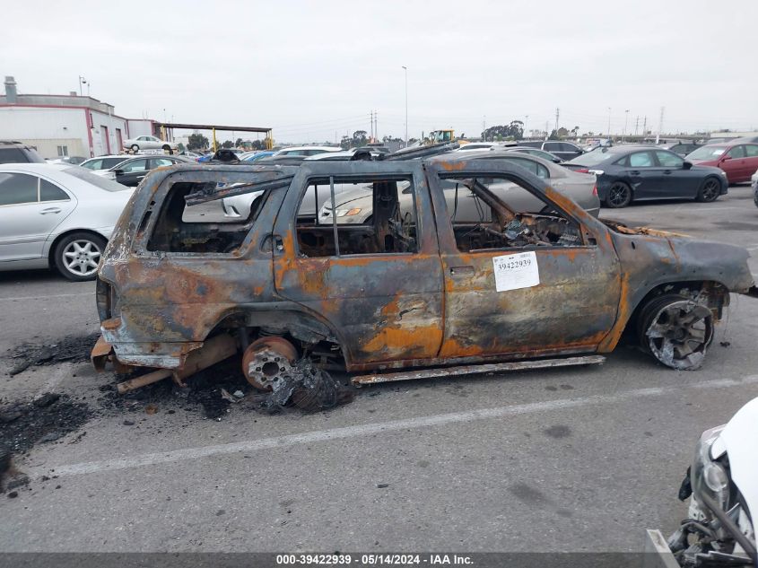 2003 Nissan Pathfinder Le VIN: JN8DR09X83W702872 Lot: 39422939