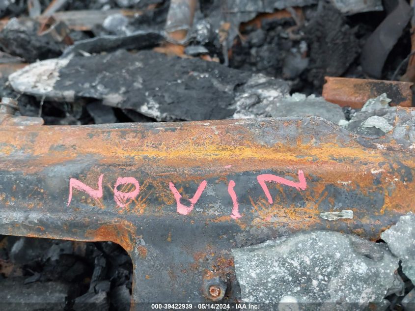 2003 Nissan Pathfinder Le VIN: JN8DR09X83W702872 Lot: 39422939