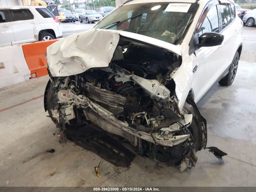 2017 Ford Escape Se VIN: 1FMCU0GDXHUA76061 Lot: 39423009