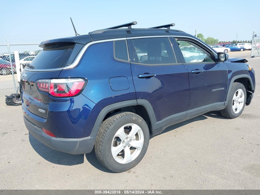 VIN 3C4NJDBB1JT185480 2018 JEEP COMPASS LATITUDE