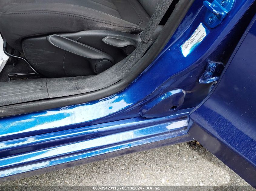 2015 Chrysler 200 Limited VIN: 1C3CCCAB7FN567070 Lot: 39423115