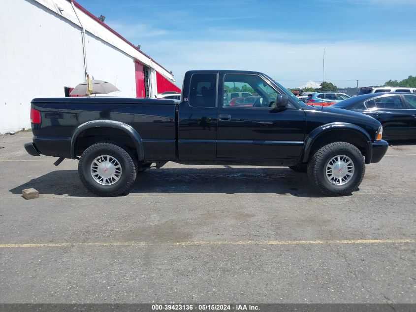 2000 GMC Sonoma Sls VIN: 1GTCT19W0Y8139611 Lot: 39423136