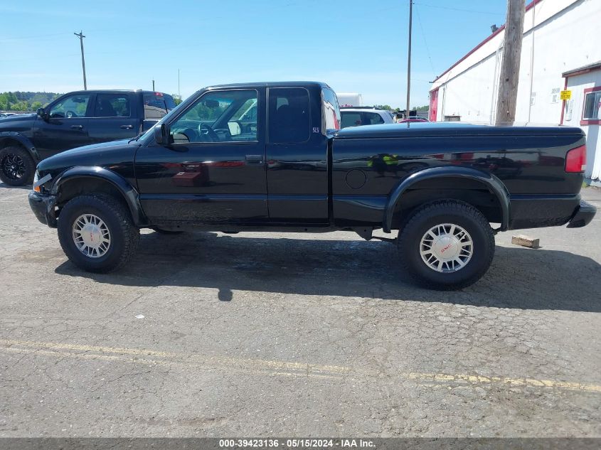 2000 GMC Sonoma Sls VIN: 1GTCT19W0Y8139611 Lot: 39423136