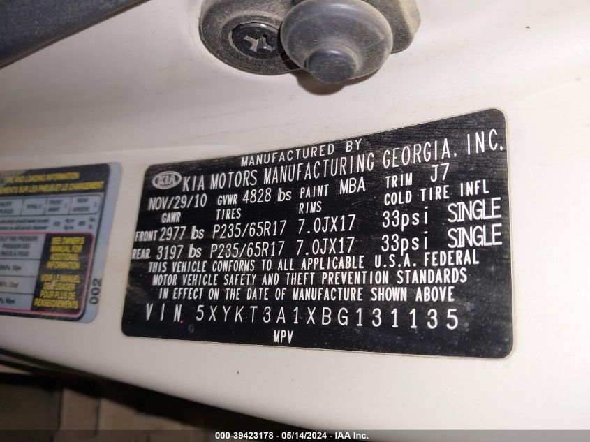2011 Kia Sorento Lx VIN: 5XYKT3A1XBG131135 Lot: 39423178